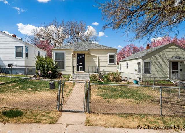 Property at 908 E 24th St, Cheyenne, WY 82001, 3 beds, 1 bath
