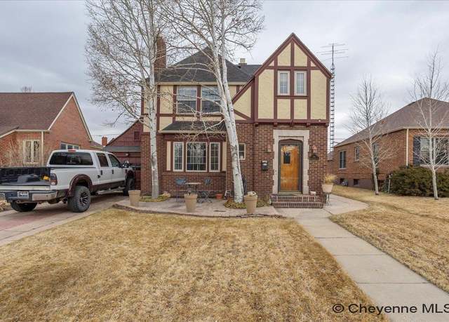 Property at 116 W 2nd Ave, Cheyenne, WY 82001, 3 beds, 2.5 baths