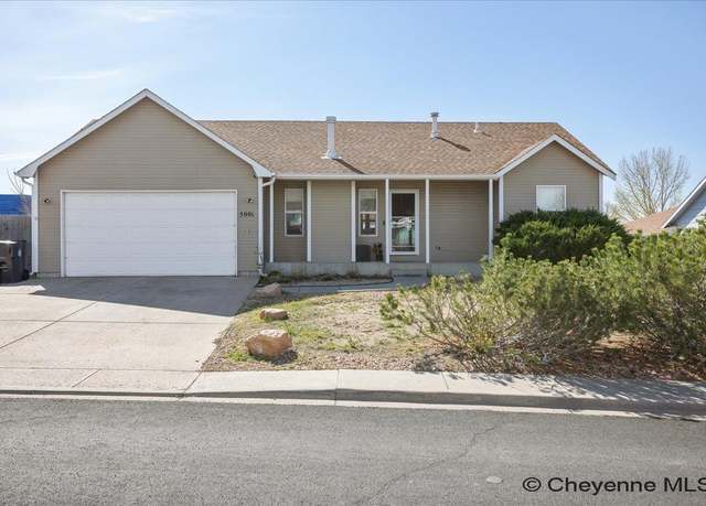Property at 5001 Phoenix Dr, Cheyenne, WY 82001, 4 beds, 2.5 baths