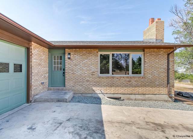 Property at 210 Ponderosa Trl, Cheyenne, WY 82009, 5 beds, 3 baths