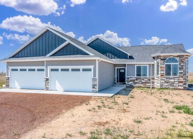 Property at 2789 Circle Heart Ln, Cheyenne, WY 82007, 3 beds, 2.5 baths