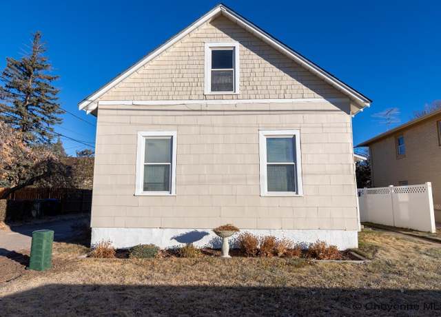 Property at 712 W 31st St, Cheyenne, WY 82001, 2 beds, 2 baths