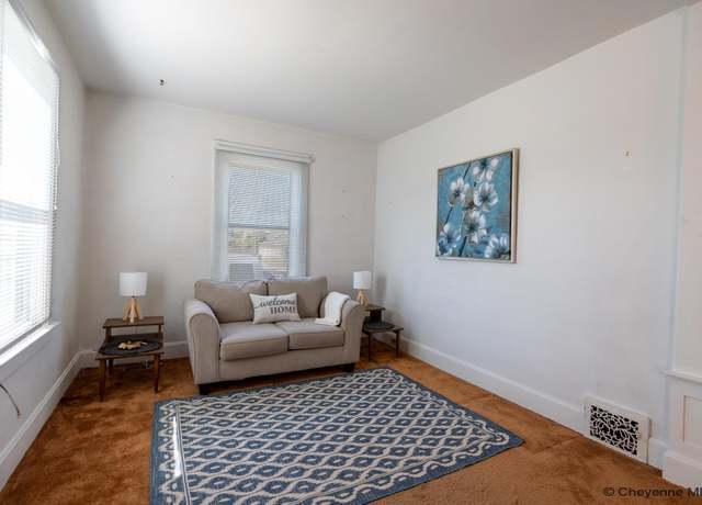 Property at 712 W 31st St, Cheyenne, WY 82001, 2 beds, 2 baths