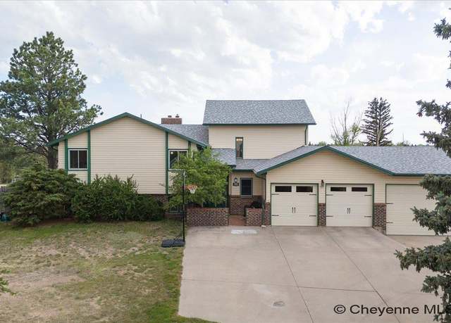 Property at 705 Bonanza Trl, Cheyenne, WY 82009, 4 beds, 3.5 baths
