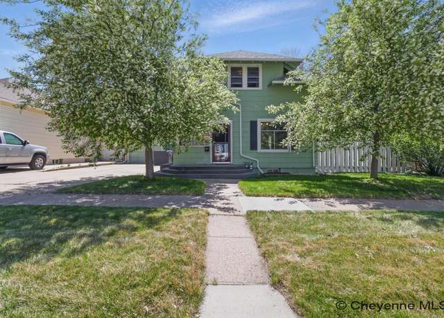Property at 709 E 19th St, Cheyenne, WY 82001, 4 beds, 2 baths