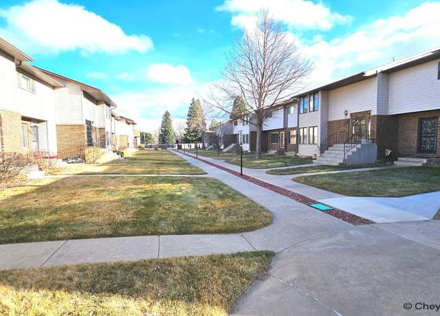 Property at 5456 Walker Rd, Cheyenne, WY 82009, 3 beds, 2.5 baths