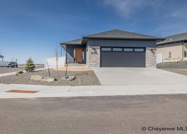 Property at 4000 Saddleback Ln, Cheyenne, WY 82009, 2 beds, 2 baths