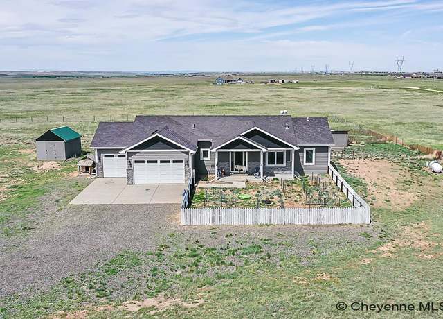 Property at 970 Kummer Ranch Rd, Cheyenne, WY 82009, 3 beds, 2 baths