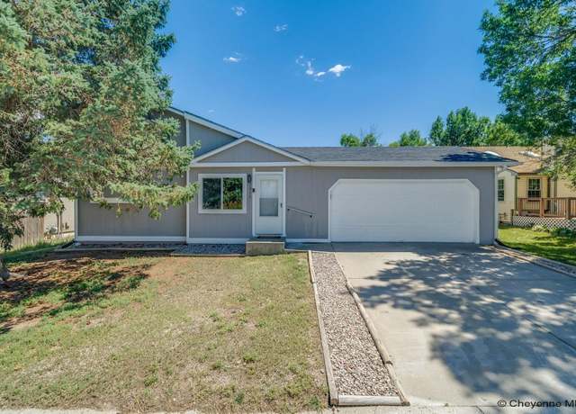 Property at 2311 Helen Ave, Cheyenne, WY 82007, 3 beds, 3 baths