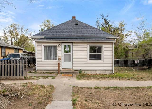 Property at 617 W 24th St, Cheyenne, WY 82001, 2 beds, 1 bath