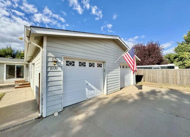 Property at 2171 Wyoming Ave, Laramie, WY 82070, 3 beds, 2.5 baths