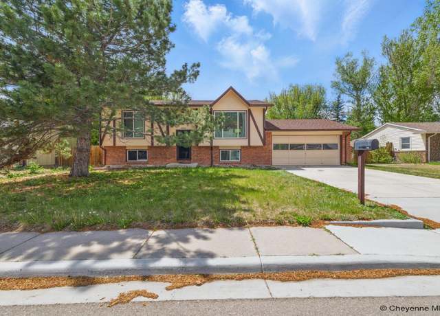 Property at 4800 King Arthur Way, Cheyenne, WY 82009, 3 beds, 2 baths