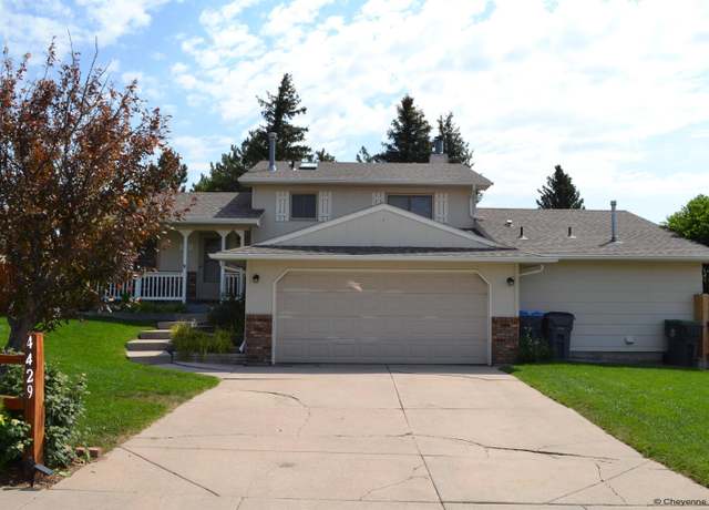 Property at 4429 el Camino Dr, Cheyenne, WY 82001, 4 beds, 3.5 baths