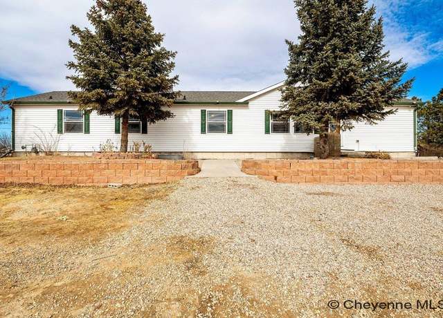 Property at 3604 Everton Dr, Cheyenne, WY 82009, 4 beds, 3 baths