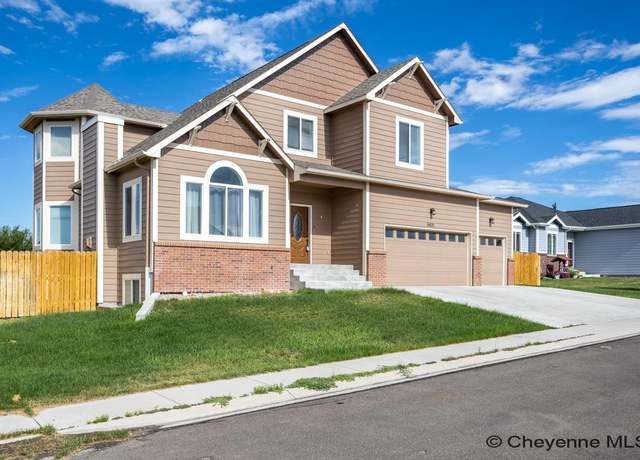 Property at 5821 Indigo Dr, Cheyenne, WY 82001, 4 beds, 3.5 baths