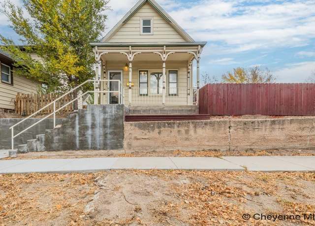 Property at 811 E 20th St, Cheyenne, WY 82001, 3 beds, 1 bath