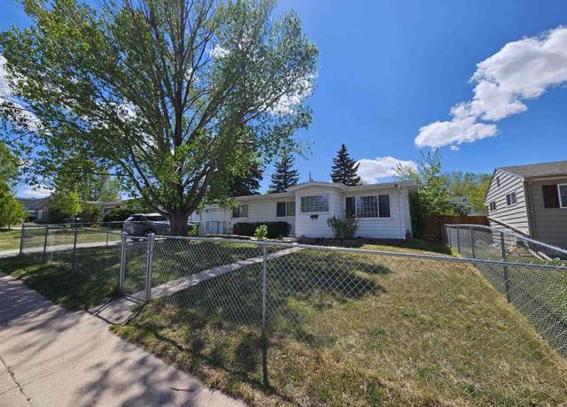 Property at 5040 Seminoe Rd, Cheyenne, WY 82009, 4 beds, 2 baths