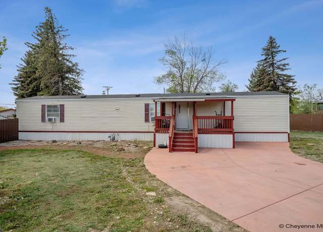 Property at 205 Factor Ln, Cheyenne, WY 82007, 3 beds, 2 baths