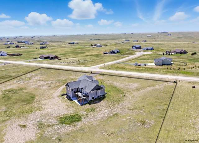 Property at 1420 Scenic Ridge Dr, Cheyenne, WY 82009, 5 beds, 3.5 baths