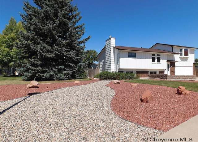Property at 100 el Dorado Ct, Cheyenne, WY 82009, 4 beds, 3 baths