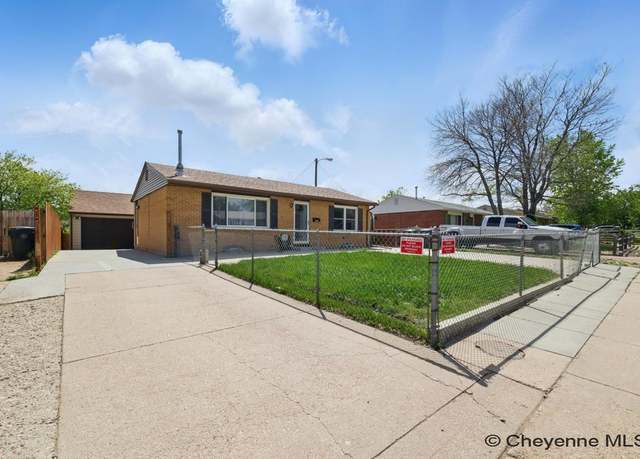 Property at 1119 S Arp Ave, Cheyenne, WY 82007, 3 beds, 2 baths