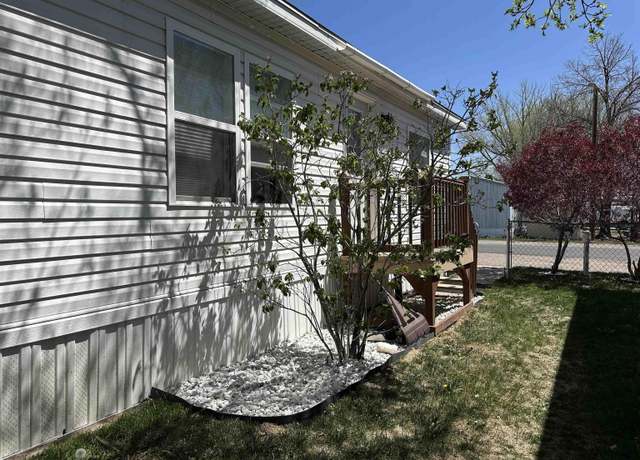 Property at 300 E Prosser Rd #14, Cheyenne, WY 82007, 3 beds, 2 baths