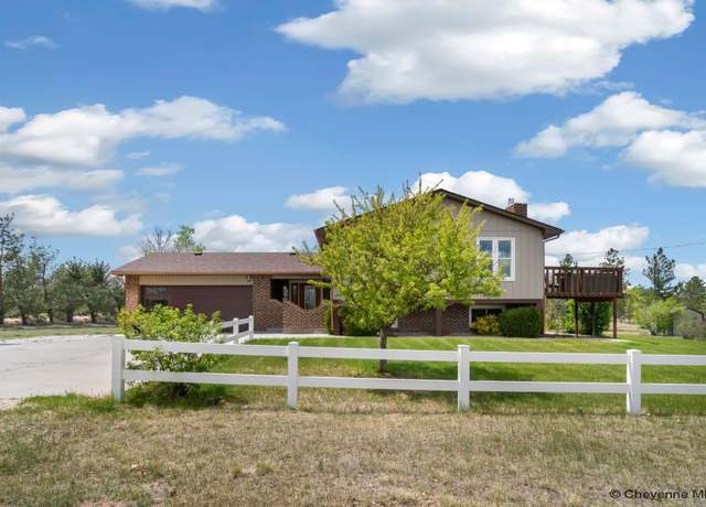 Property at 1214 Laughlin Rd, Cheyenne, WY 82009, 3 beds, 3 baths