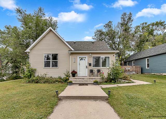Property at 602 E 21st St, Cheyenne, WY 82001, 3 beds, 1.5 baths