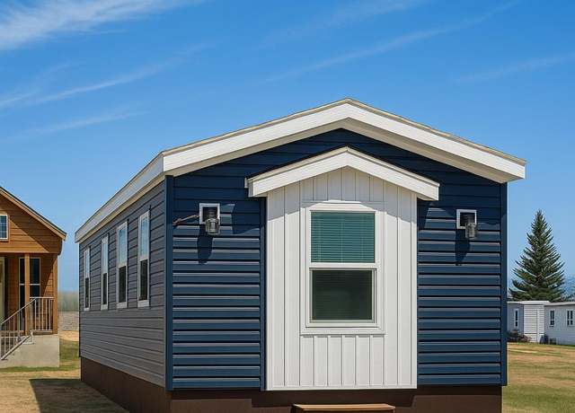 Property at 7537 Reese Rd Unit B, Cheyenne, WY 82009, 3 beds, 2 baths