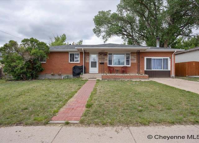 Property at 857 Cleveland Ave, Cheyenne, WY 82001, 5 beds, 2 baths