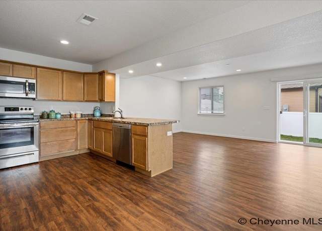 Property at 1532 Richard Martin Dr, Cheyenne, WY 82007, 3 beds, 2.5 baths
