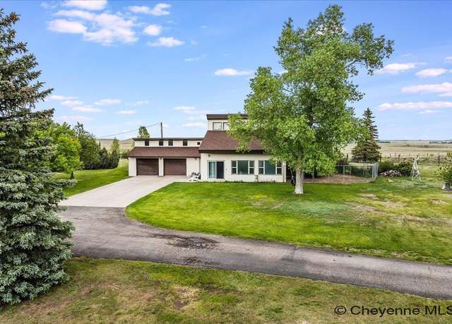 Property at 7814 Healy Rd, Cheyenne, WY 82009, 3 beds, 2 baths