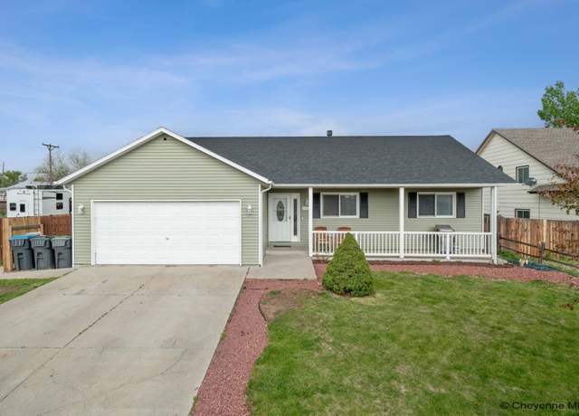 Property at 4900 Phoenix Dr, Cheyenne, WY 82001, 5 beds, 3 baths