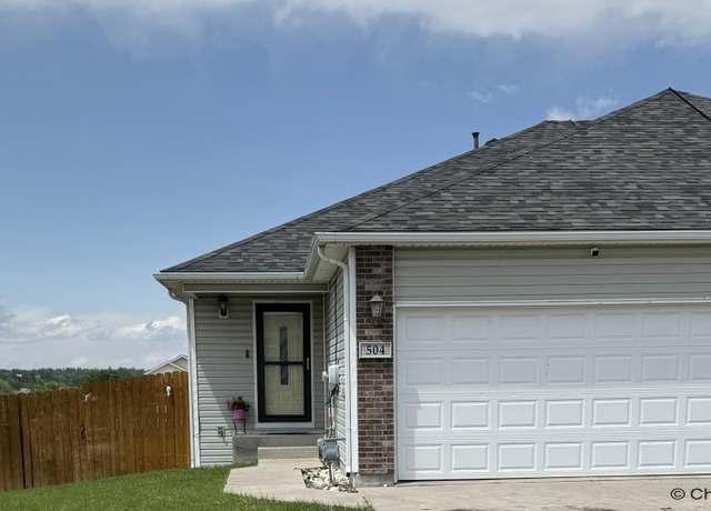 Property at 504 Persons Rd, Cheyenne, WY 82007, 3 beds, 3 baths