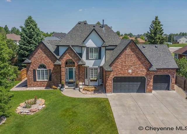 Property at 618 Brittany Dr, Cheyenne, WY 82009, 4 beds, 4 baths