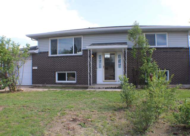 Property at 721 Melton St, Cheyenne, WY 82009, 4 beds, 2 baths