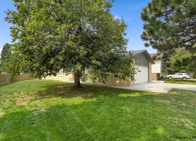 Property at 364 Bocage Dr, Cheyenne, WY 82009, 4 beds, 2 baths