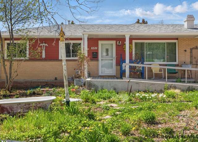 Property at 6526 Willshire Blvd, Cheyenne, WY 82009, 3 beds, 2 baths