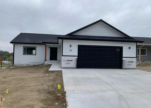 Property at 107 Watkins St, Buffalo, WY 82834, 3 beds, 2 baths