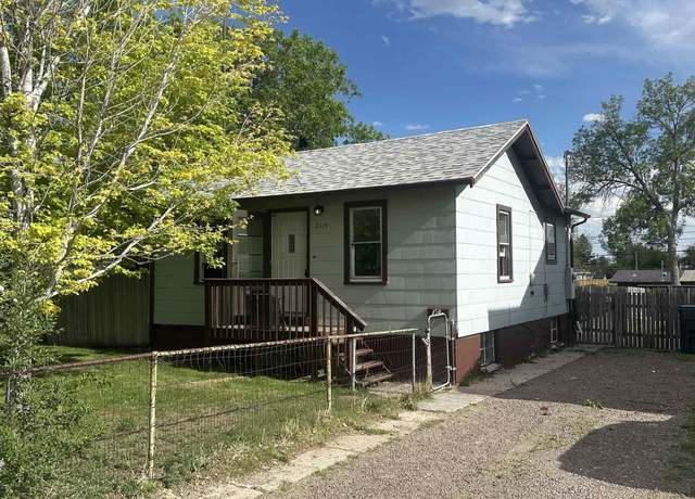Property at 2115 E 13th St, Cheyenne, WY 82001, 3 beds, 2 baths