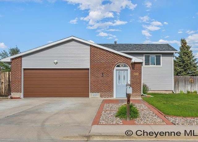 Property at 7207 Bomar Dr, Cheyenne, WY 82009, 5 beds, 2.5 baths