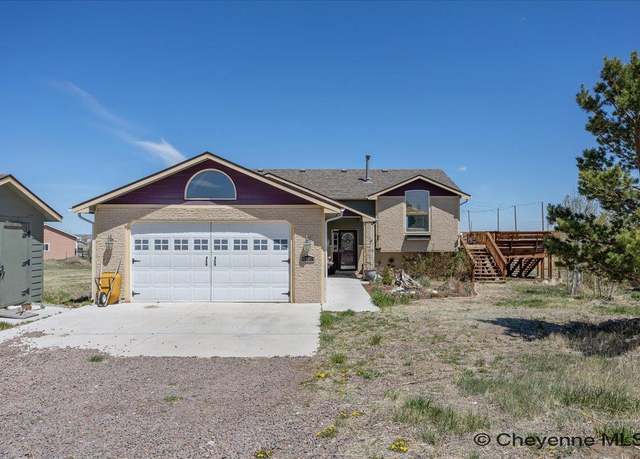 Property at 6001 Springfield Dr, Cheyenne, WY 82007, 4 beds, 3 baths