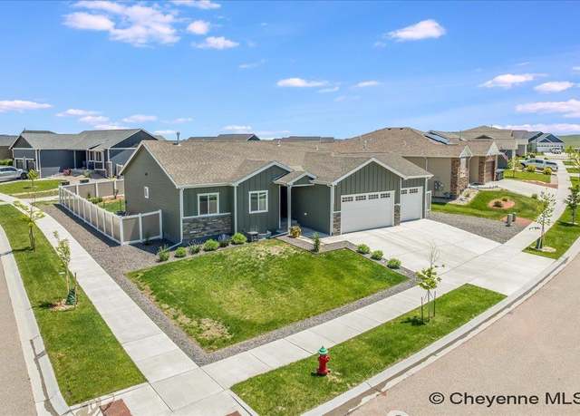 Property at 2303 Goodnight Trl, Cheyenne, WY 82007, 3 beds, 2 baths