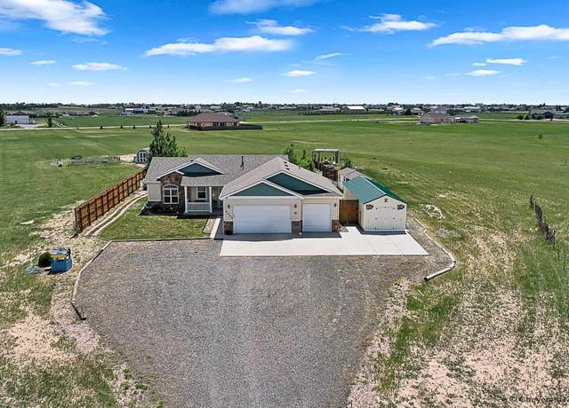 Property at 9225 James Cole Ct, Cheyenne, WY 82009, 4 beds, 3.5 baths