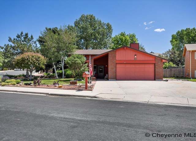 Property at 1509 Skyview Cir, Cheyenne, WY 82007, 4 beds, 3 baths