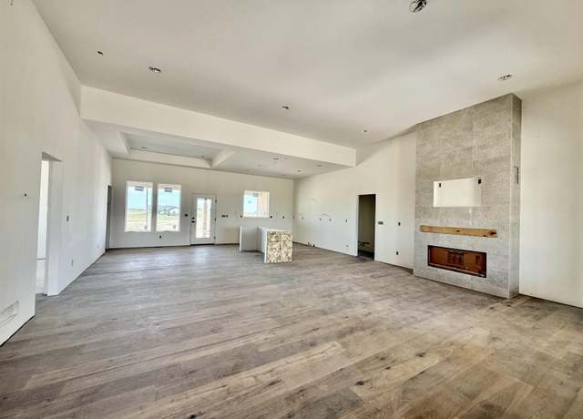 Property at 3010 Crazy Horse Rd, Cheyenne, WY 82009, 3 beds, 2 baths