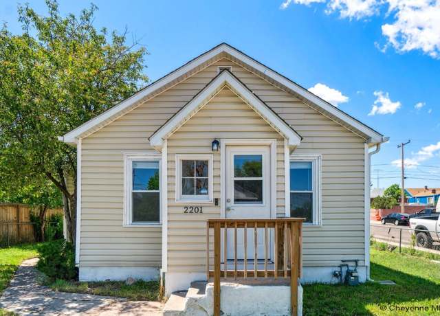 Property at 2201 E 11th St, Cheyenne, WY 82001, 3 beds, 2 baths