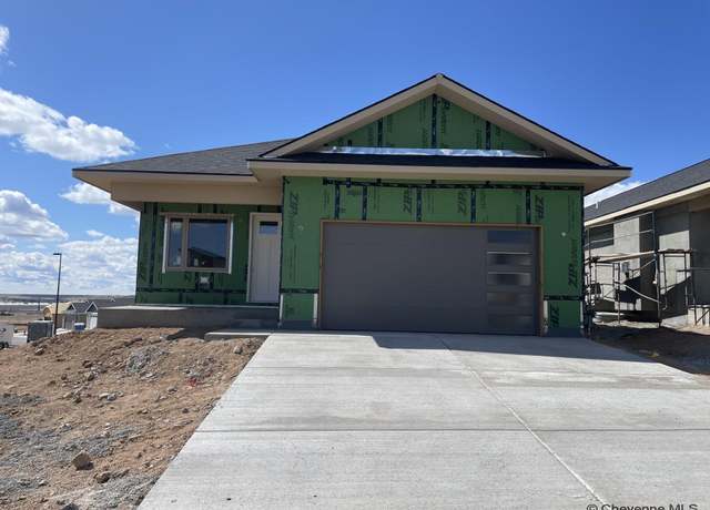 Property at 4081 Saddleback Ln, Cheyenne, WY 82009, 3 beds, 3 baths