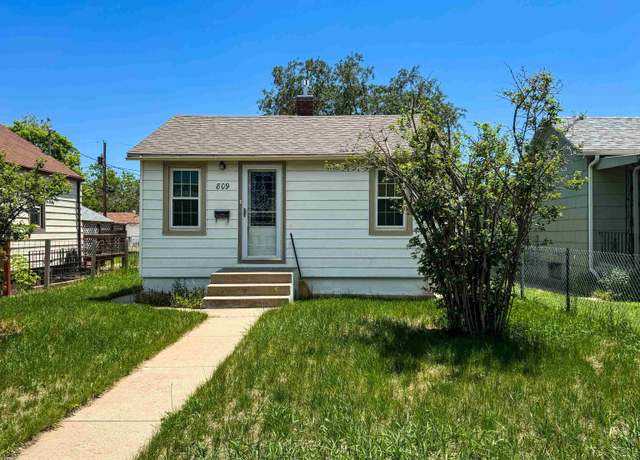 Property at 809 E 5th St, Cheyenne, WY 82007, 1 bed, 1 bath