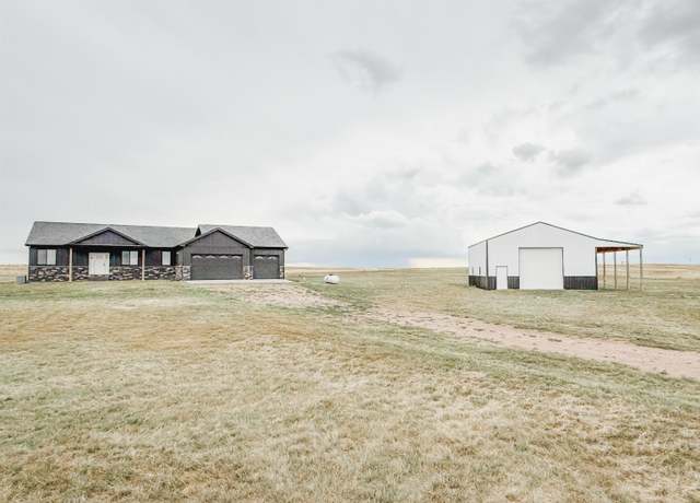 Property at 4563 Willow Brook Ln, Cheyenne, WY 82009, 5 beds, 2.5 baths